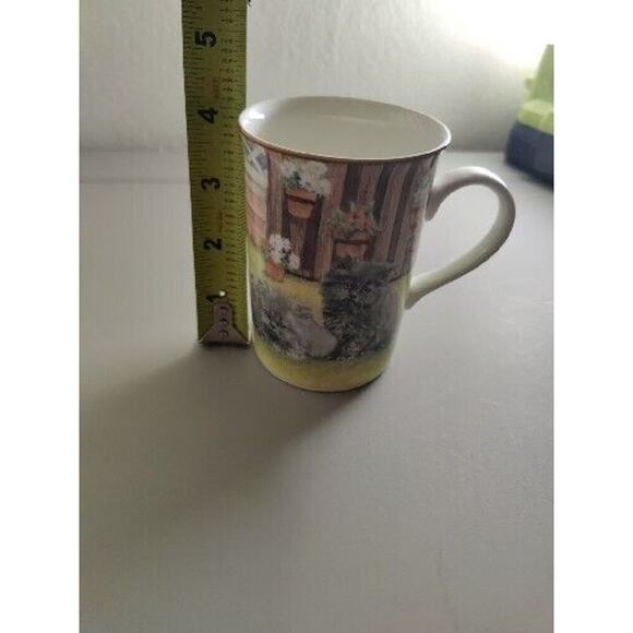Kittens Cats Coffee Mug Cup Royal Bone China Ceramic Thailand Vintage 8oz. - Picture 13 of 14